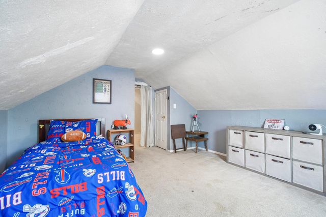 802 Hudgins ST, Smithville, TX 78957
