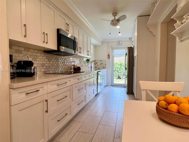 130 Malaga Ave, Coral Gables, FL 33134