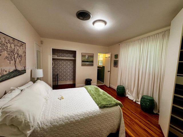 130 Malaga Ave, Coral Gables, FL 33134