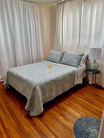 130 Malaga Ave, Coral Gables, FL 33134