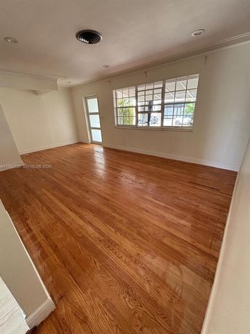 130 Malaga Ave, Coral Gables, FL 33134