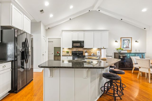 5378 Creek View Lane, Hollywood, SC 29449