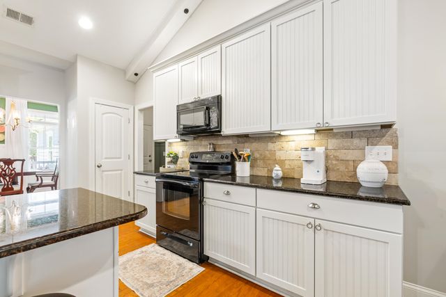 5378 Creek View Lane, Hollywood, SC 29449