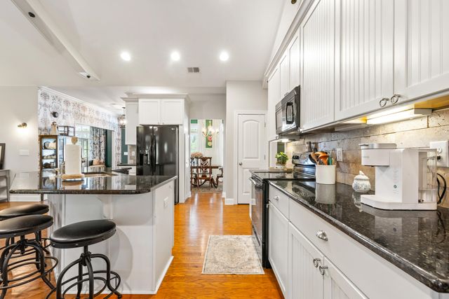 5378 Creek View Lane, Hollywood, SC 29449