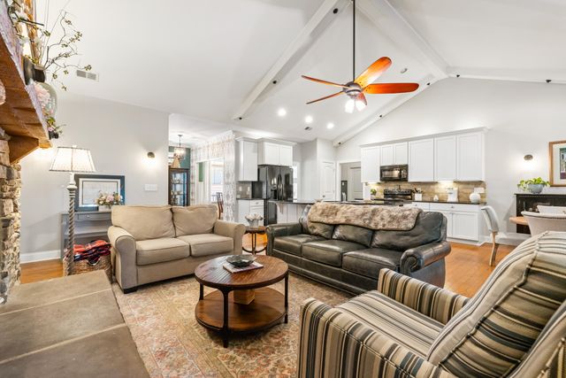 5378 Creek View Lane, Hollywood, SC 29449