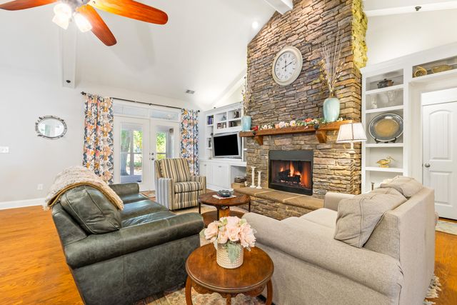 5378 Creek View Lane, Hollywood, SC 29449