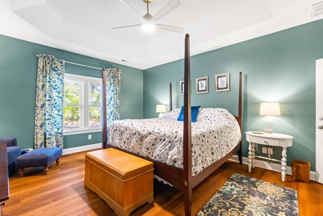 5378 Creek View Lane, Hollywood, SC 29449