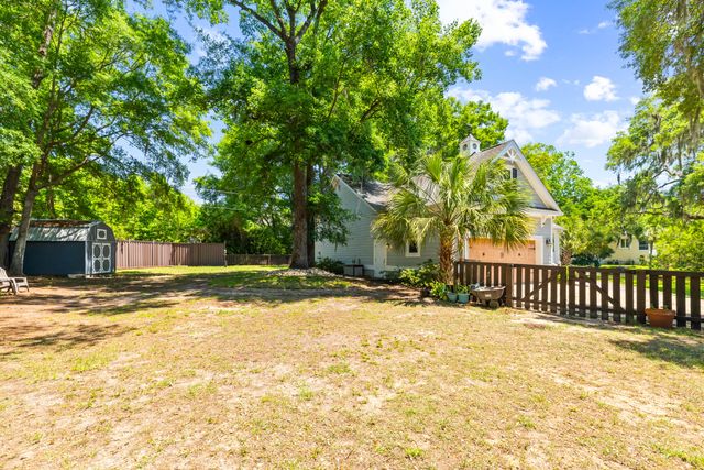 5378 Creek View Lane, Hollywood, SC 29449
