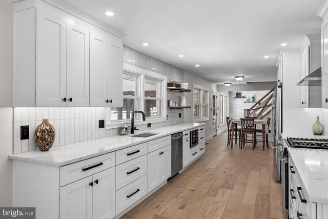 113 W CENTENNIAL DR, Medford, NJ 08055