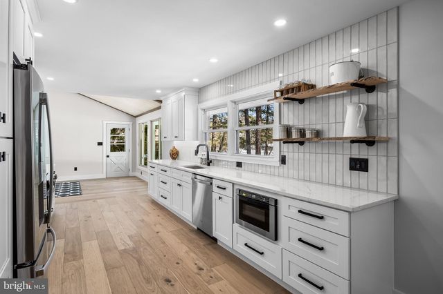 113 W CENTENNIAL DR, Medford, NJ 08055