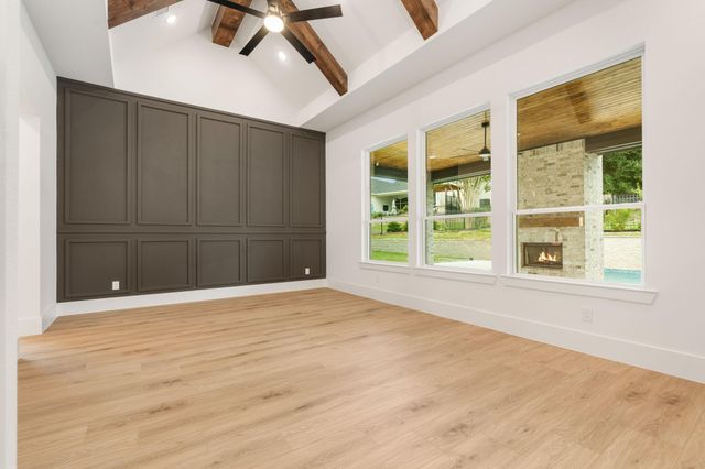 14 Brookwood, Montgomery, TX 77356