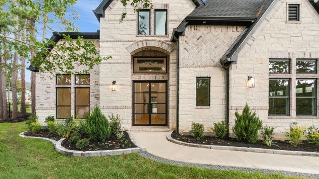 14 Brookwood, Montgomery, TX 77356