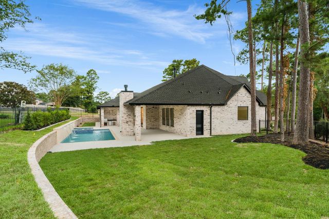 14 Brookwood, Montgomery, TX 77356