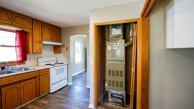 2729 AVENUE F, Council Bluffs, IA 51501
