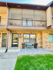 846 Jordan Circle, Schererville, IN 46375