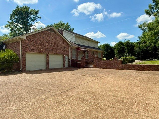 6308 Kingsbury Dr, Brentwood, TN 37027