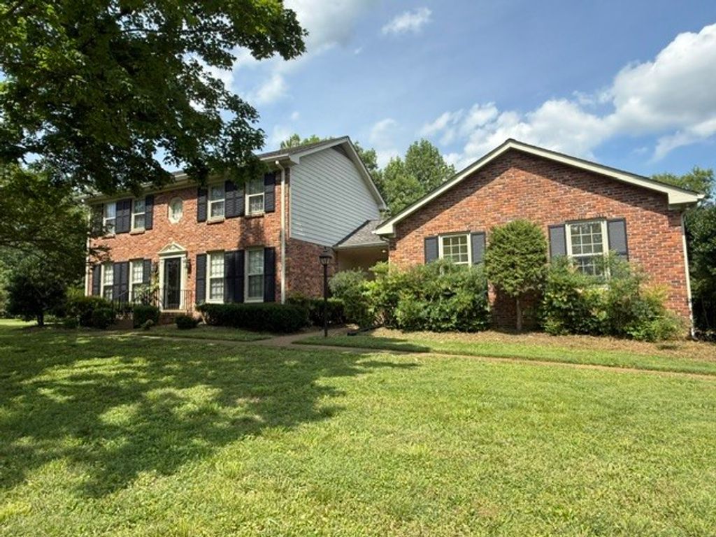6308 Kingsbury Dr, Brentwood, TN 37027