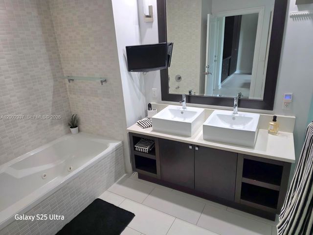 5300 NW 87th Ave 1416, Doral, FL 33178