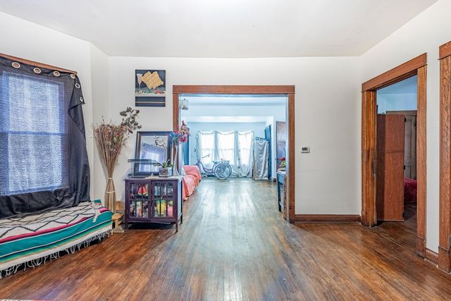 3424 W 64th Place, Chicago, IL 60629