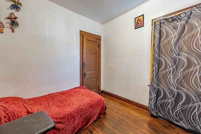3424 W 64th Place, Chicago, IL 60629