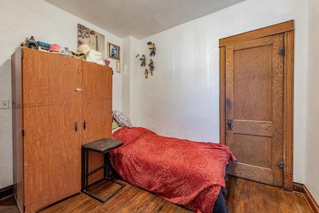 3424 W 64th Place, Chicago, IL 60629