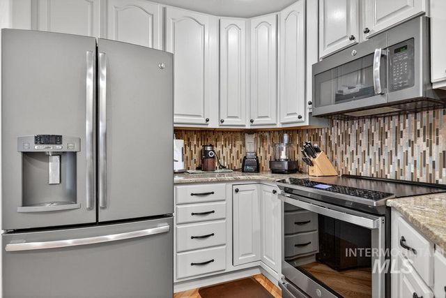 2126 S Weimaraner Way, Meridian, ID 83642