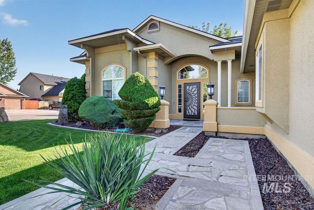 2126 S Weimaraner Way, Meridian, ID 83642