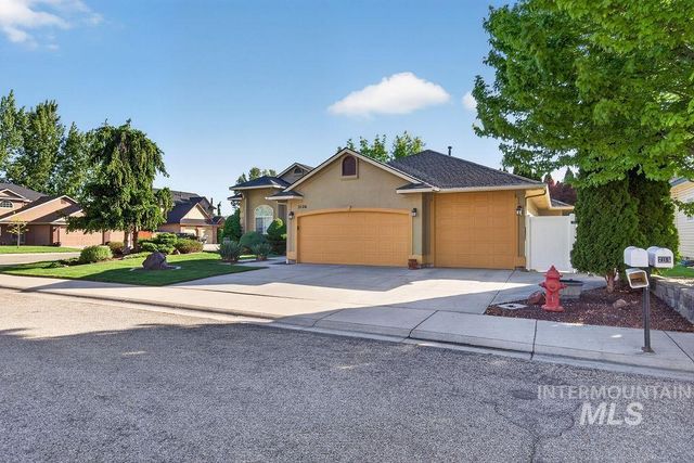 2126 S Weimaraner Way, Meridian, ID 83642
