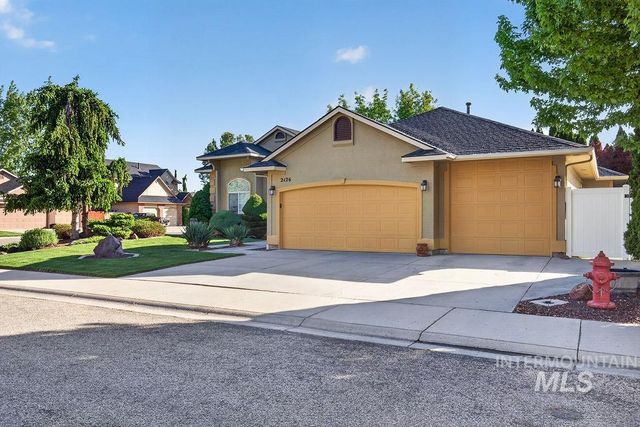 2126 S Weimaraner Way, Meridian, ID 83642