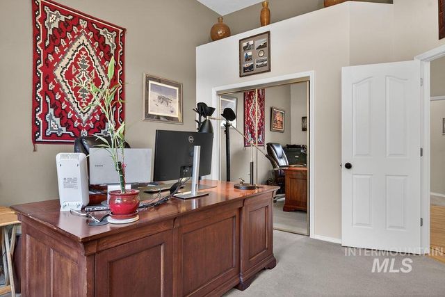 2126 S Weimaraner Way, Meridian, ID 83642