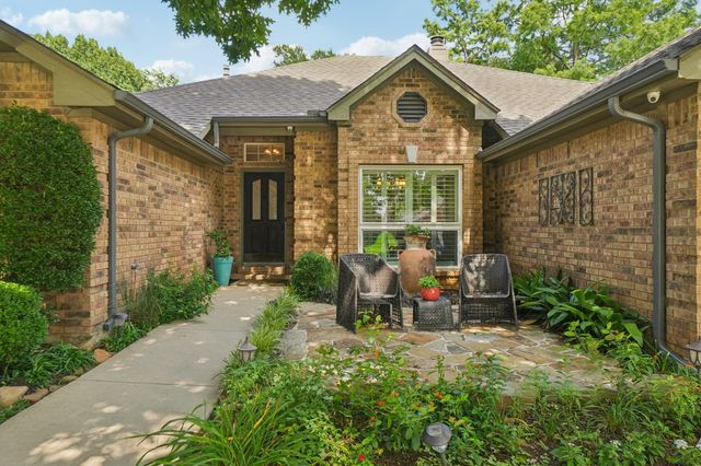 5229 Brettenmeadow Drive, Grapevine, TX 76051