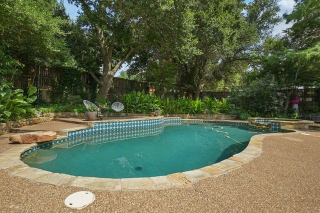 5229 Brettenmeadow Drive, Grapevine, TX 76051