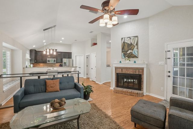 5229 Brettenmeadow Drive, Grapevine, TX 76051
