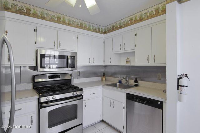 19 Walker Avenue, Spotswood, NJ 08884