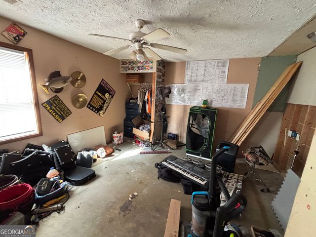 215 Cherokee Drive, Jackson, GA 30233