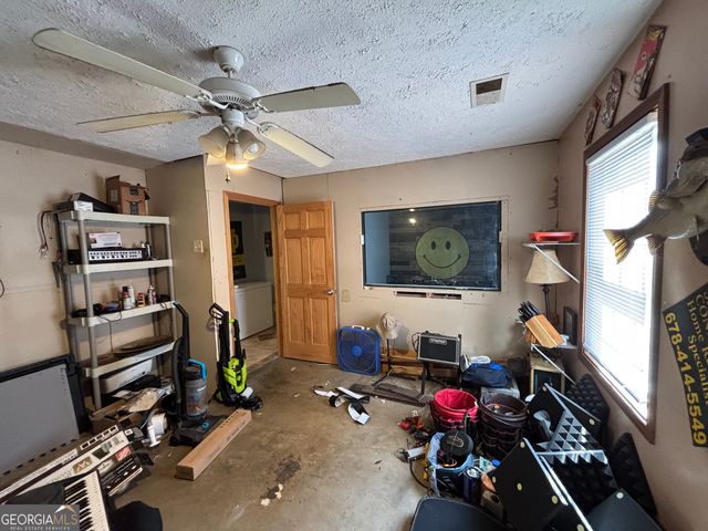 215 Cherokee Drive, Jackson, GA 30233