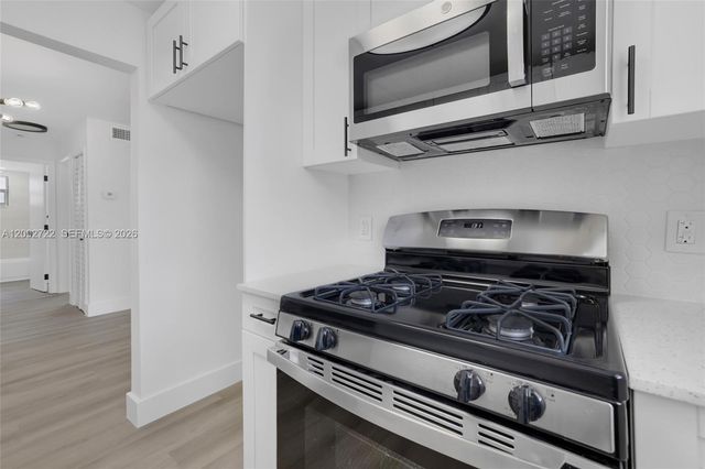 631 Jefferson Avenue 304, Miami Beach, FL 33139