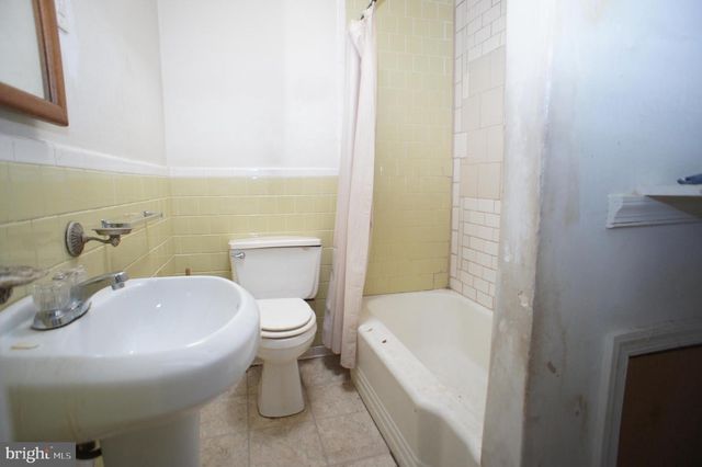 2006 WHISTLER AVE, Baltimore, MD 21230