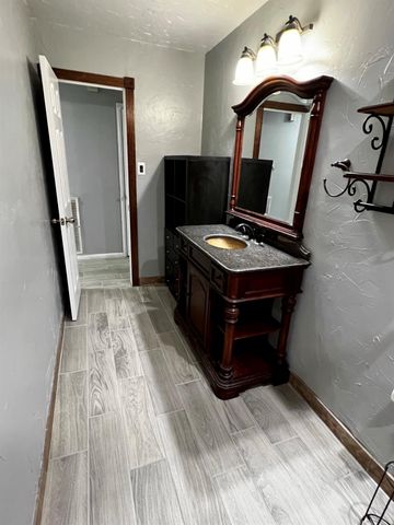 4030 Thistledown Drive, Pasadena, TX 77504