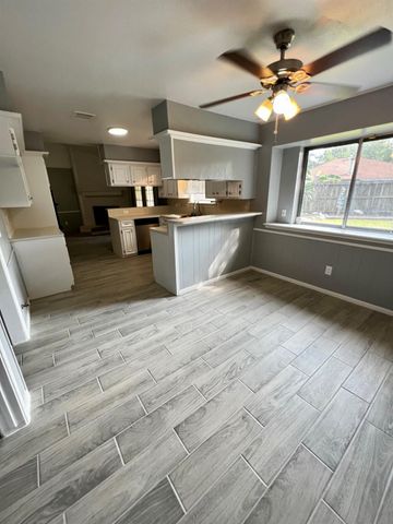 4030 Thistledown Drive, Pasadena, TX 77504