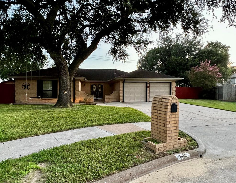 4030 Thistledown Drive, Pasadena, TX 77504