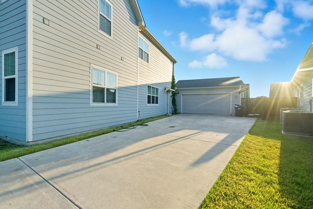 14108 Cross Oaks Place, Fort Worth, TX 76008