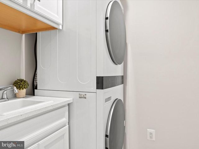 17437 SOUTHERN SHORES DR, Dumfries, VA 22026