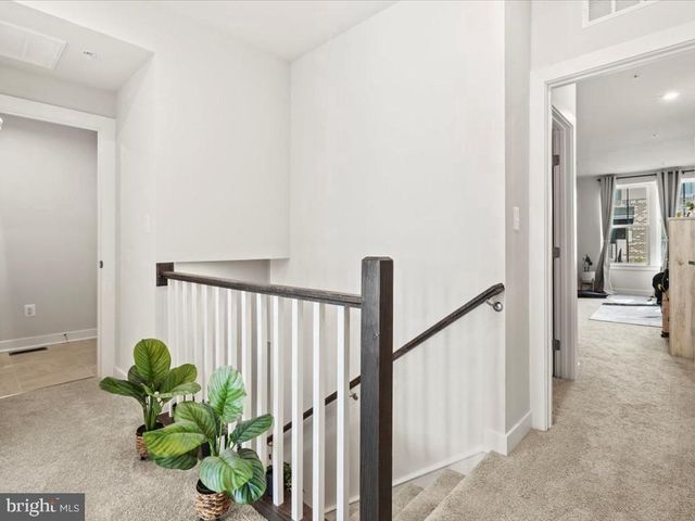 17437 SOUTHERN SHORES DR, Dumfries, VA 22026