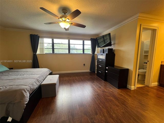 9894 Fairway Cove Lane, Plantation, FL 33324