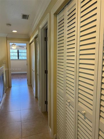 9894 Fairway Cove Lane, Plantation, FL 33324