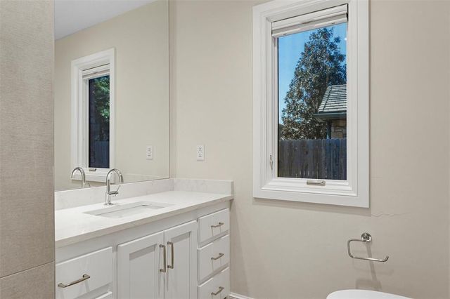 1708 Randel Road, Nichols Hills, OK 73116