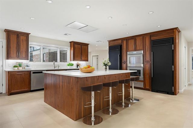 1708 Randel Road, Nichols Hills, OK 73116