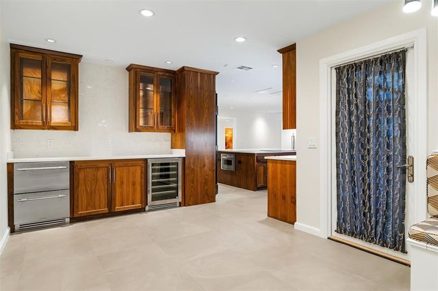 1708 Randel Road, Nichols Hills, OK 73116