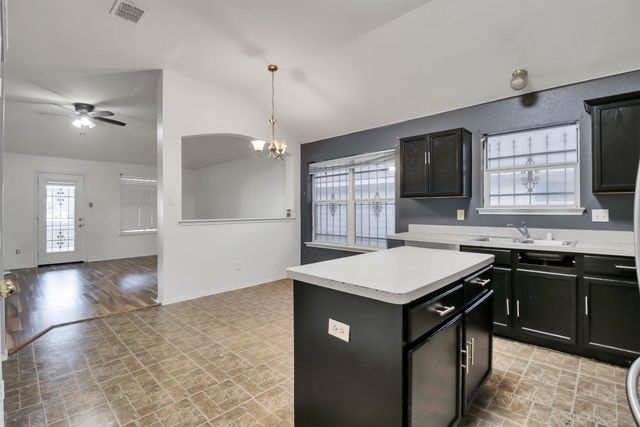 7931 Kansas Avenue, Dallas, TX 75241